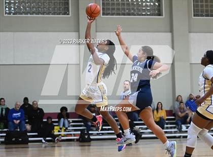 Thumbnail 3 in Parrish Community vs Vandebilt Catholic (Allstate Sugar Bowl National Prep Classic) photogallery.