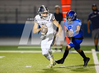 Thumbnail 3 in Los Osos @ Alta Loma photogallery.