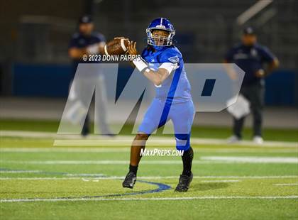 Thumbnail 3 in Los Osos @ Alta Loma photogallery.