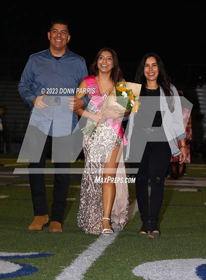 Thumbnail 1 in Los Osos @ Alta Loma photogallery.