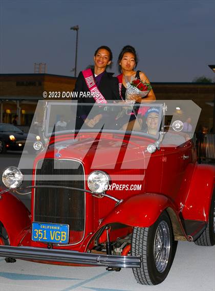 Thumbnail 2 in Los Osos @ Alta Loma photogallery.