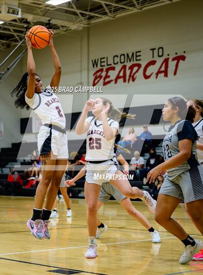 Thumbnail 1 in Coosa @ Weaver photogallery.