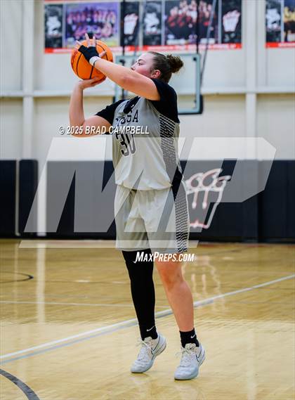 Thumbnail 2 in Coosa @ Weaver photogallery.