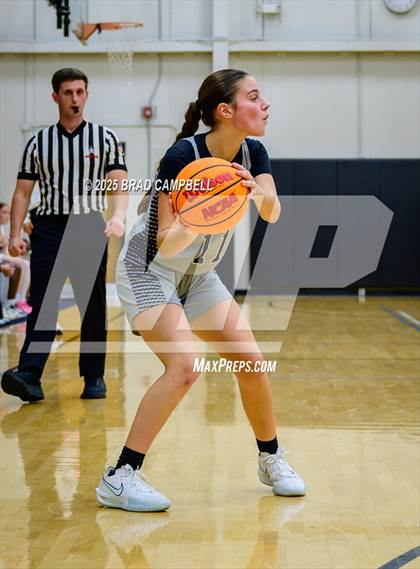 Thumbnail 1 in Coosa @ Weaver photogallery.