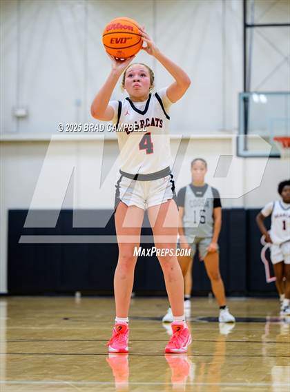 Thumbnail 1 in Coosa @ Weaver photogallery.