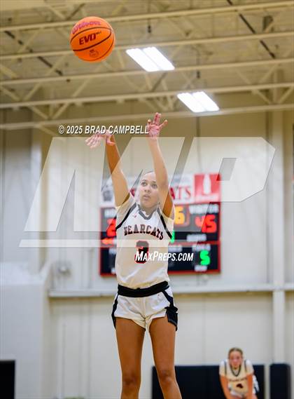 Thumbnail 1 in Coosa @ Weaver photogallery.