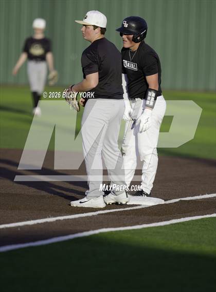 Thumbnail 2 in Grand Saline vs Palmer photogallery.