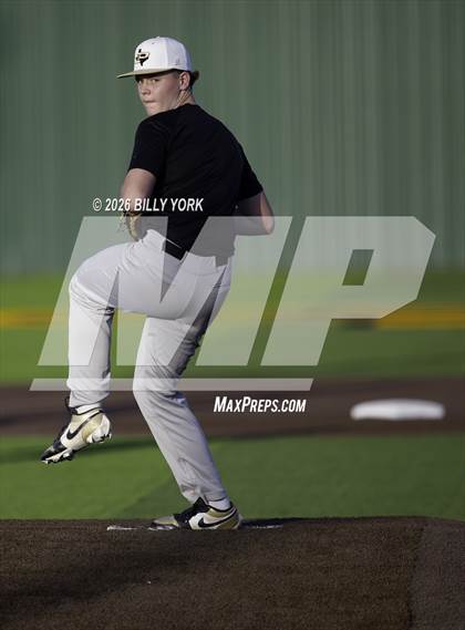 Thumbnail 1 in Grand Saline vs Palmer photogallery.