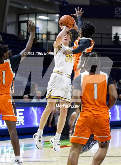 Thumbnail 2 in Fort Wayne Northrop vs. Fairfield (PSM Holiday Shootout) photogallery.