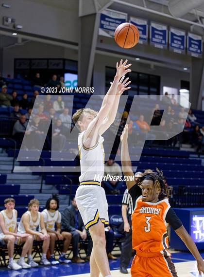 Thumbnail 2 in Fort Wayne Northrop vs. Fairfield (PSM Holiday Shootout) photogallery.