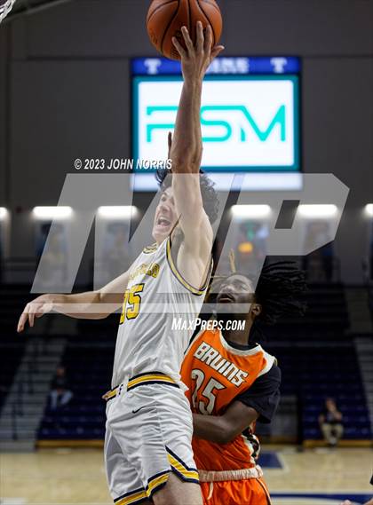 Thumbnail 3 in Fort Wayne Northrop vs. Fairfield (PSM Holiday Shootout) photogallery.