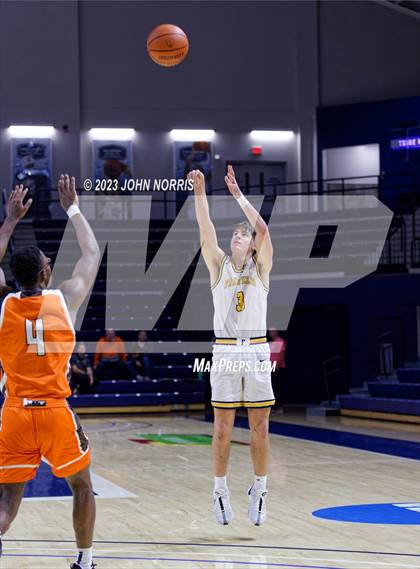 Thumbnail 1 in Fort Wayne Northrop vs. Fairfield (PSM Holiday Shootout) photogallery.