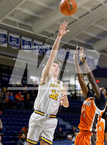 Thumbnail 1 in Fort Wayne Northrop vs. Fairfield (PSM Holiday Shootout) photogallery.