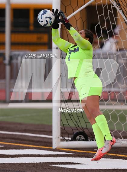 Thumbnail 3 in Folsom @ Saint Francis (CIF NorCal D1 Rd1) photogallery.