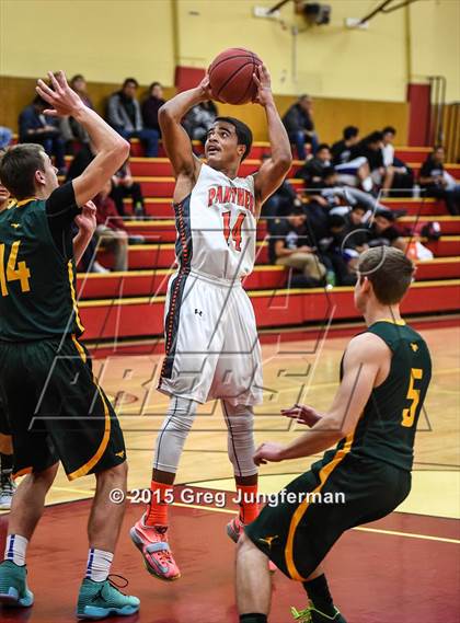 Thumbnail 2 in Santa Rosa vs. San Marin photogallery.