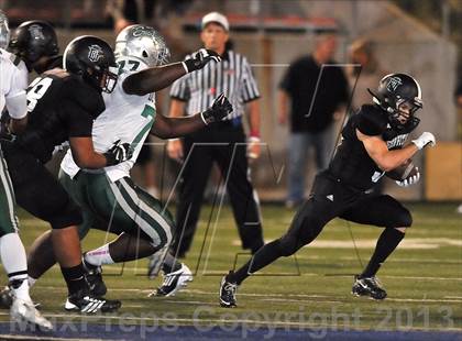 Thumbnail 2 in De La Salle vs. Servite photogallery.