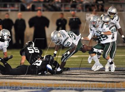Thumbnail 1 in De La Salle vs. Servite photogallery.