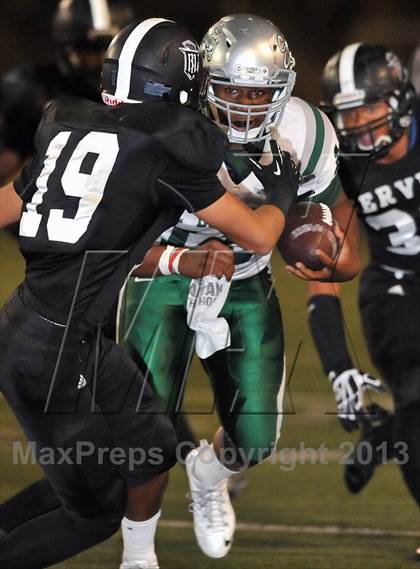 Thumbnail 3 in De La Salle vs. Servite photogallery.