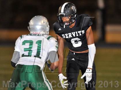Thumbnail 2 in De La Salle vs. Servite photogallery.