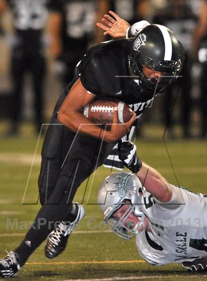 Thumbnail 1 in De La Salle vs. Servite photogallery.