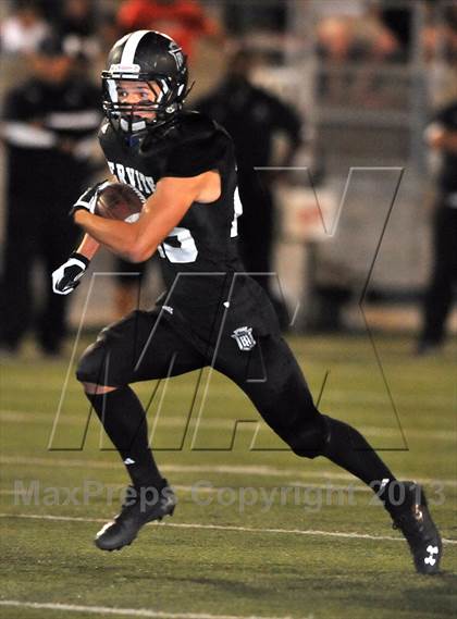 Thumbnail 2 in De La Salle vs. Servite photogallery.