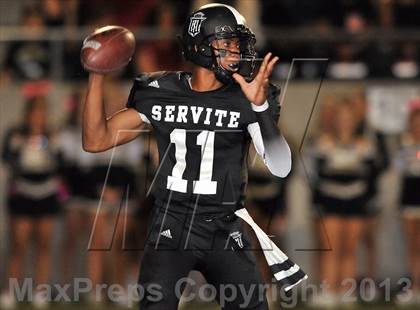 Thumbnail 1 in De La Salle vs. Servite photogallery.