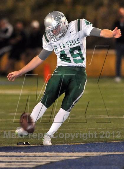 Thumbnail 2 in De La Salle vs. Servite photogallery.