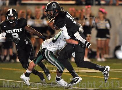 Thumbnail 3 in De La Salle vs. Servite photogallery.