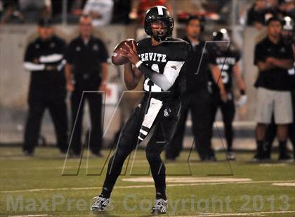 Thumbnail 3 in De La Salle vs. Servite photogallery.