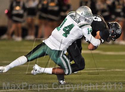 Thumbnail 2 in De La Salle vs. Servite photogallery.