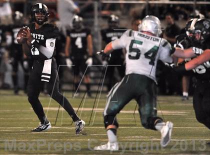 Thumbnail 2 in De La Salle vs. Servite photogallery.