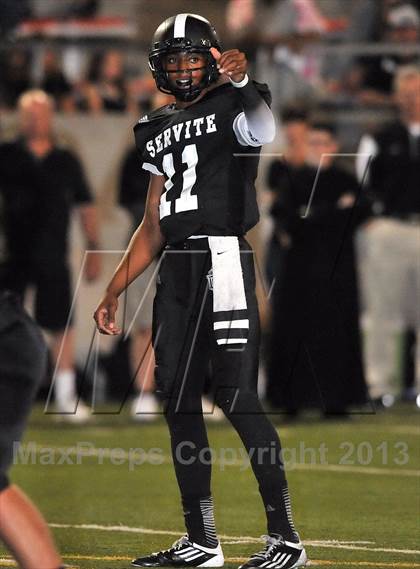Thumbnail 1 in De La Salle vs. Servite photogallery.