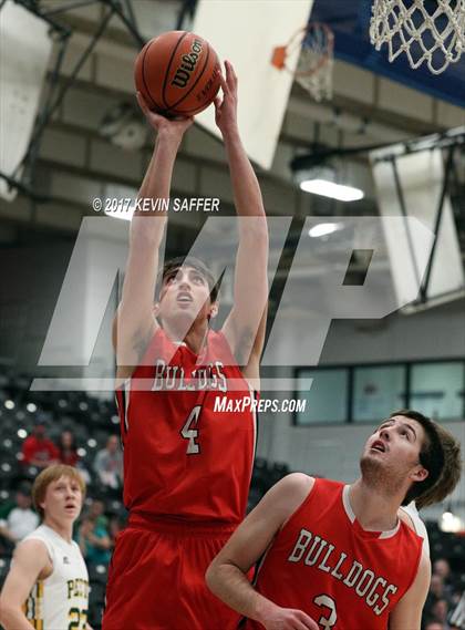 Thumbnail 1 in Peetz vs. Otis photogallery.