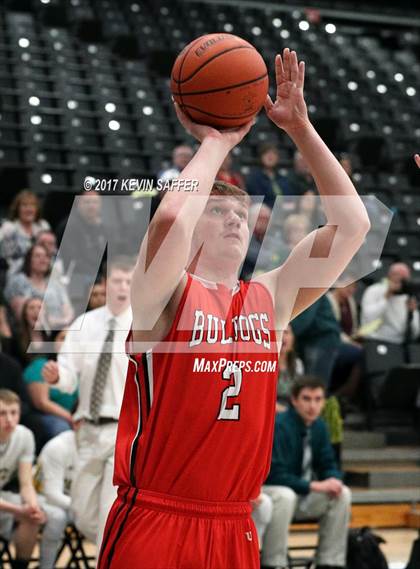 Thumbnail 2 in Peetz vs. Otis photogallery.