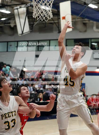 Thumbnail 3 in Peetz vs. Otis photogallery.