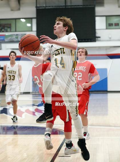Thumbnail 2 in Peetz vs. Otis photogallery.