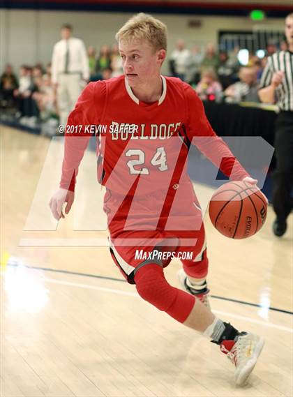 Thumbnail 3 in Peetz vs. Otis photogallery.