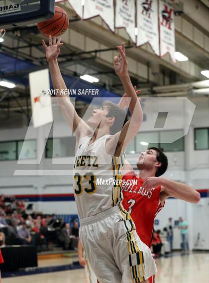 Thumbnail 2 in Peetz vs. Otis photogallery.