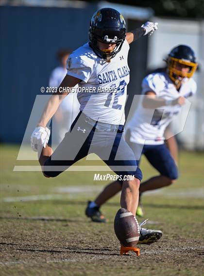 Thumbnail 2 in Santa Clara vs Windward (CIF SS Division 2 Round 2) photogallery.