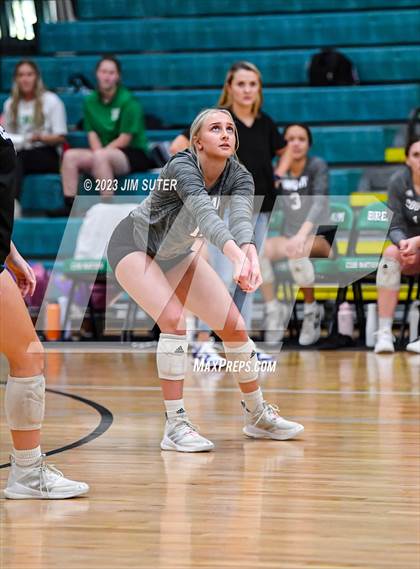 Thumbnail 1 in Brenham vs College Station photogallery.
