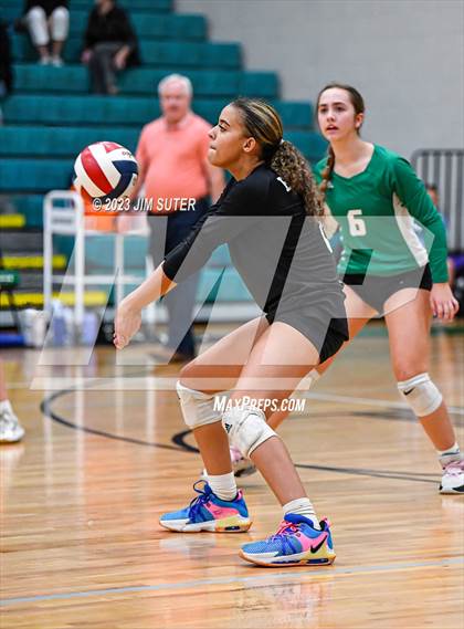 Thumbnail 1 in Brenham vs College Station photogallery.