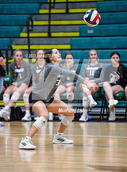 Thumbnail 1 in Brenham vs College Station photogallery.