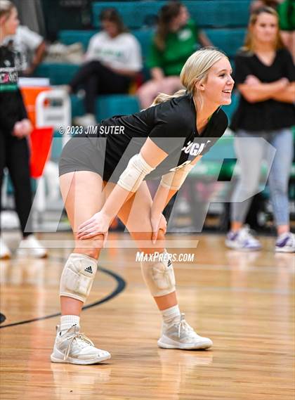 Thumbnail 1 in Brenham vs College Station photogallery.