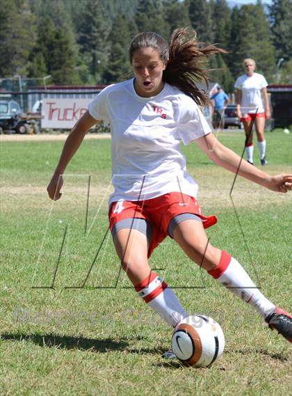 Thumbnail 1 in Spring Creek @ Truckee photogallery.
