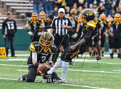 Thumbnail 2 in Follett vs. Richland Springs (UIL 1A Six-Man Final) photogallery.