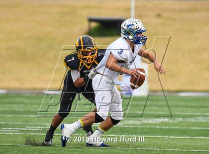 Thumbnail 1 in Follett vs. Richland Springs (UIL 1A Six-Man Final) photogallery.