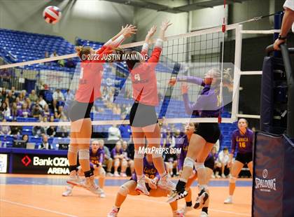 Thumbnail 2 in Lavaca vs. Mansfield (AAA 2A State Final) photogallery.