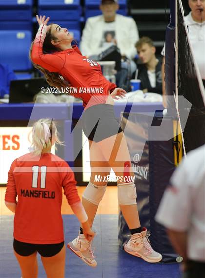Thumbnail 3 in Lavaca vs. Mansfield (AAA 2A State Final) photogallery.