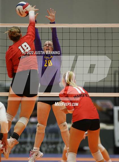 Thumbnail 3 in Lavaca vs. Mansfield (AAA 2A State Final) photogallery.