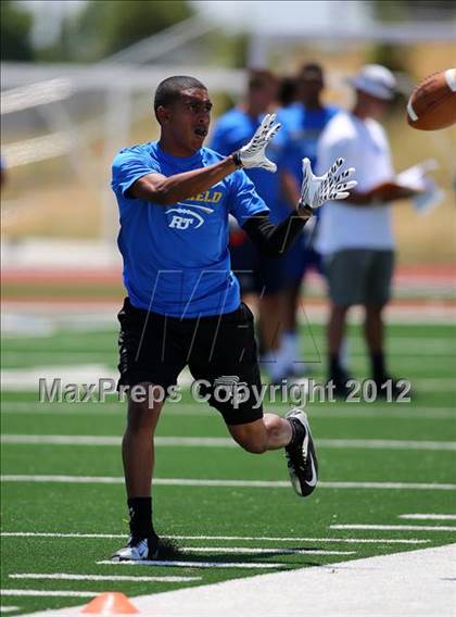 Thumbnail 2 in RT25 Receivers Camp (Sacramento) photogallery.